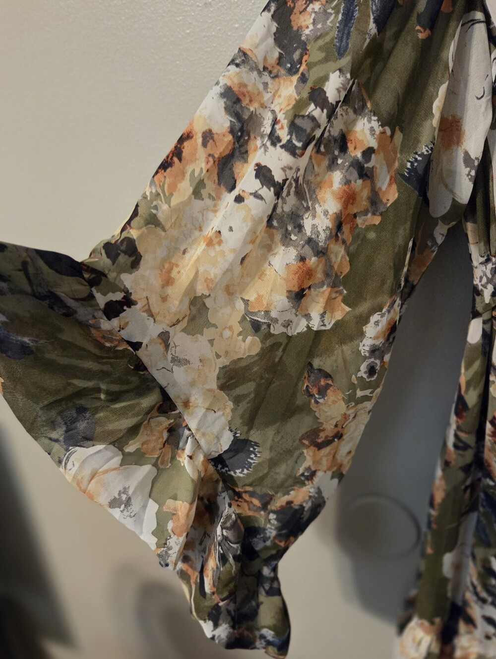 Vintage Betsy Johnson Women's Green Floral Faux Wrap Ruffled Mini Dress Sz 4 - Picture 5 of 12